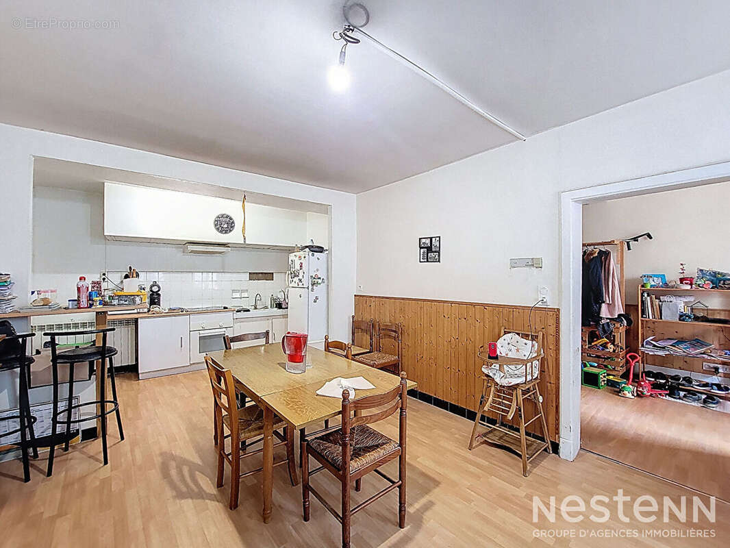 Maison à VALENCE-SUR-BAISE