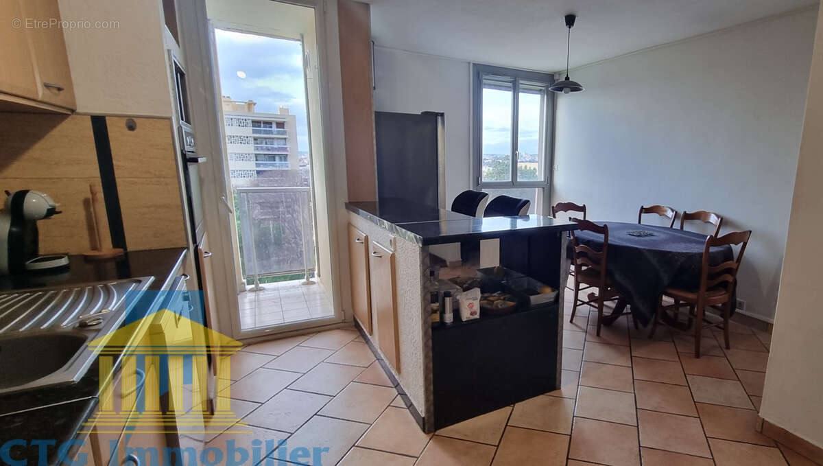 Appartement à MARSEILLE-10E