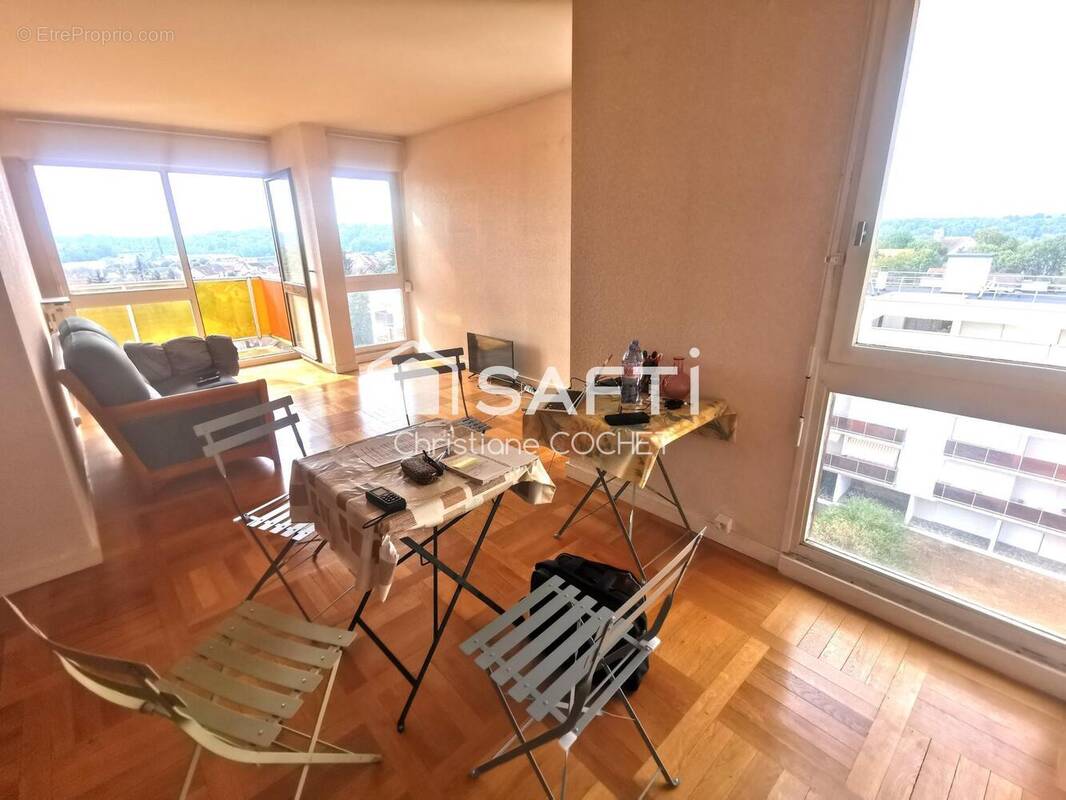Photo 1 - Appartement à MELUN