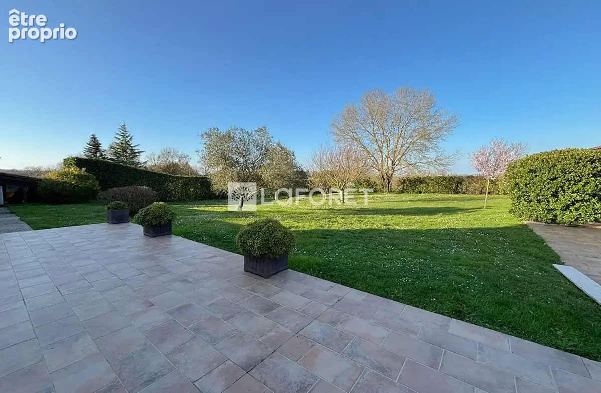 Propriété familiale de charme aux portes de Saintes (Chermignac) - photo 9