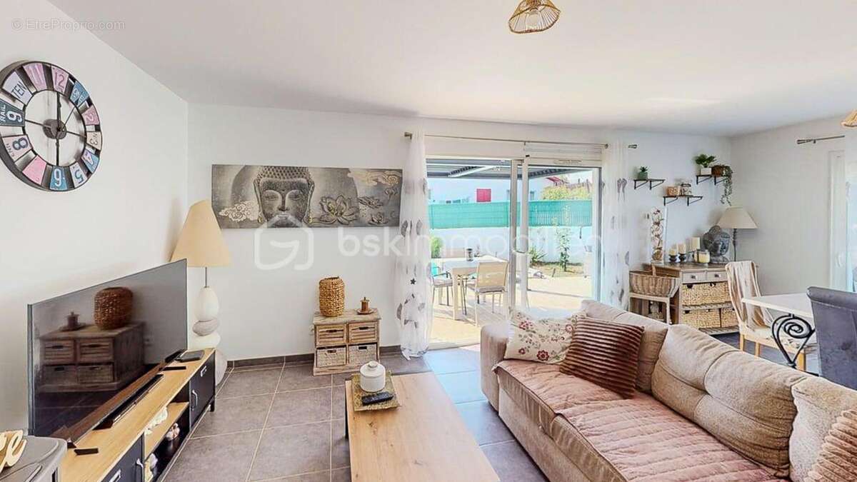 Maison de plain-pied de 2017 avec 4 chambres et piscine - photo 7