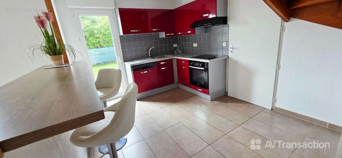 Maison 72 m² à Tosse  - photo 4