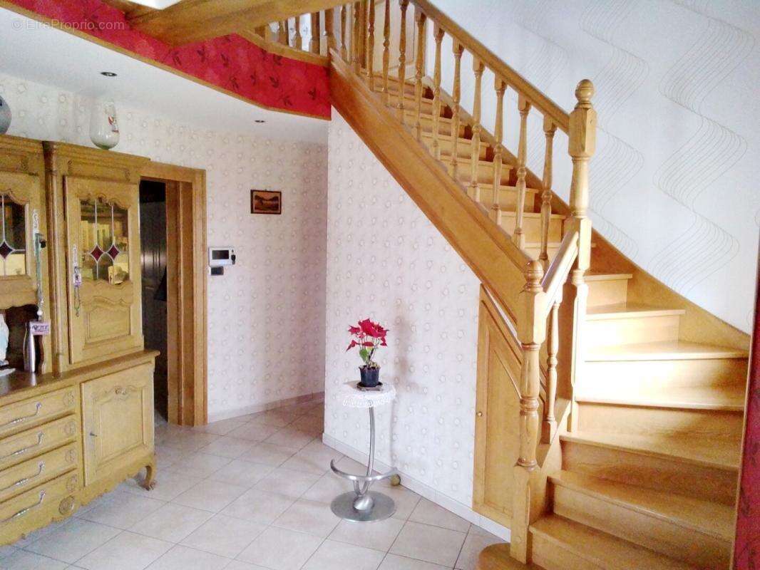 Maison à ESCLES