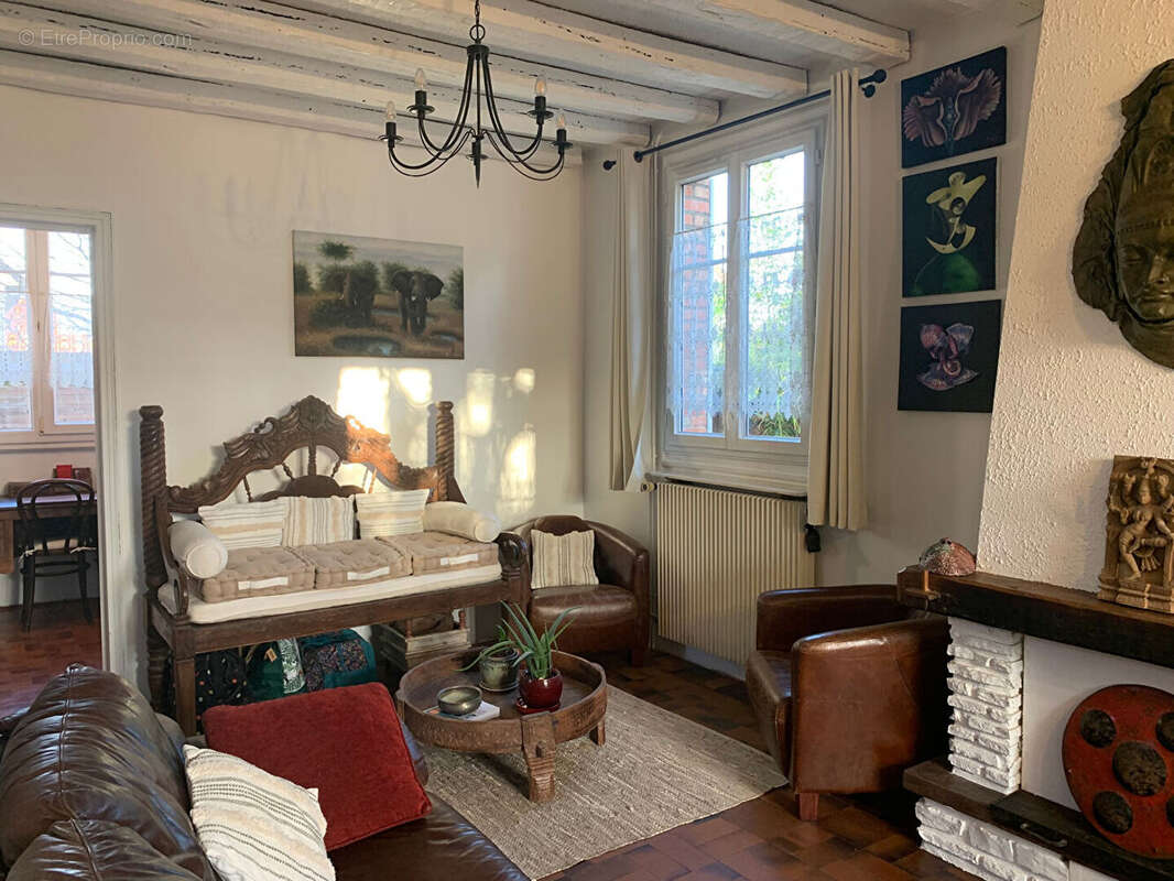 Maison à BEAUCHAMP