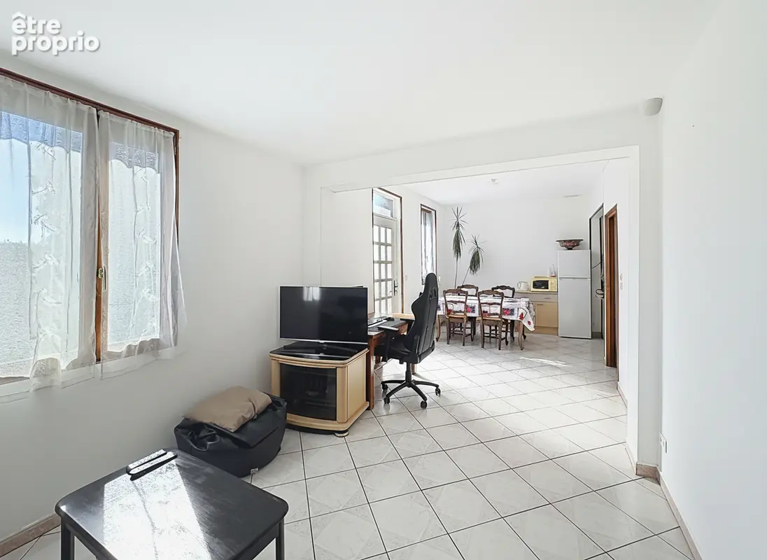 Proche Fécamp Maison mitoyenne brique silex avec terrain annexe - photo 9
