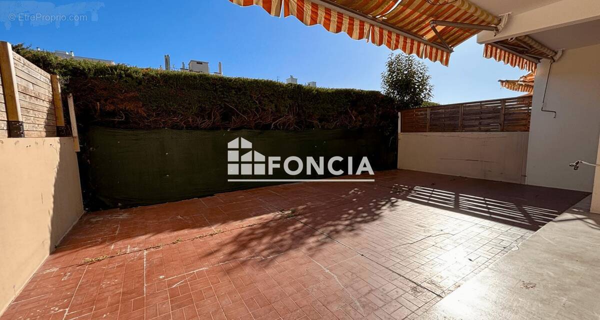 Appartement à VALLAURIS