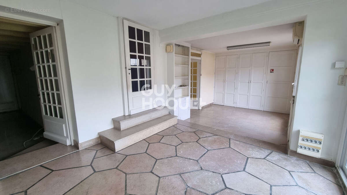 Maison à VALDIVIENNE