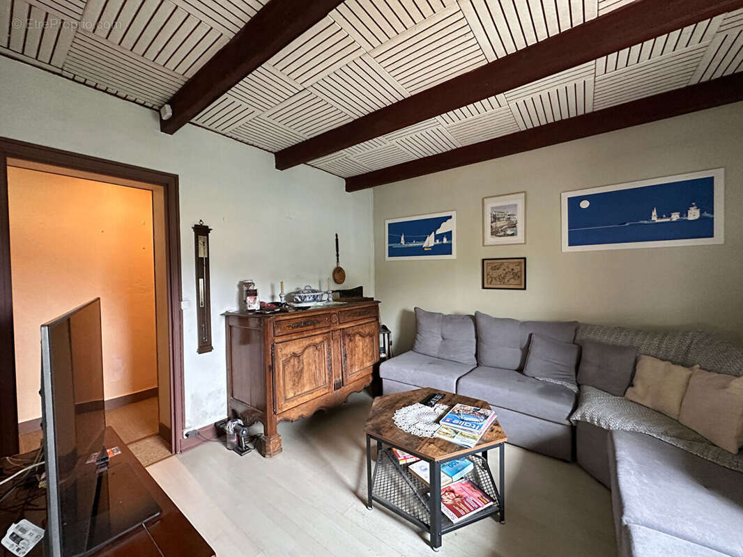 Maison à MARENNES
