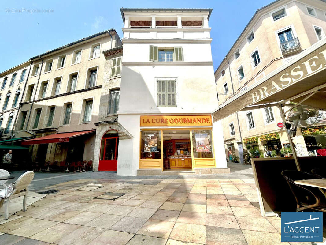 Appartement à NIMES