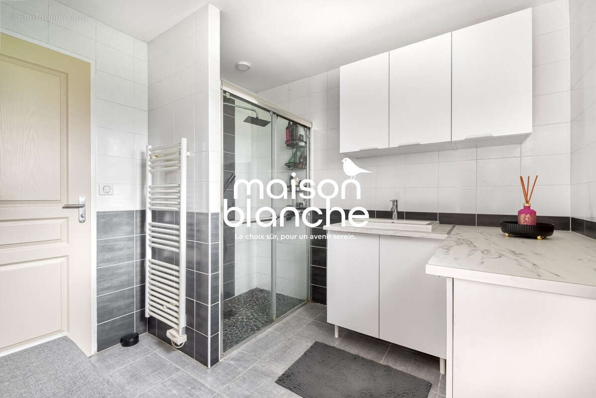 Maison à BRISSAC-QUINCE