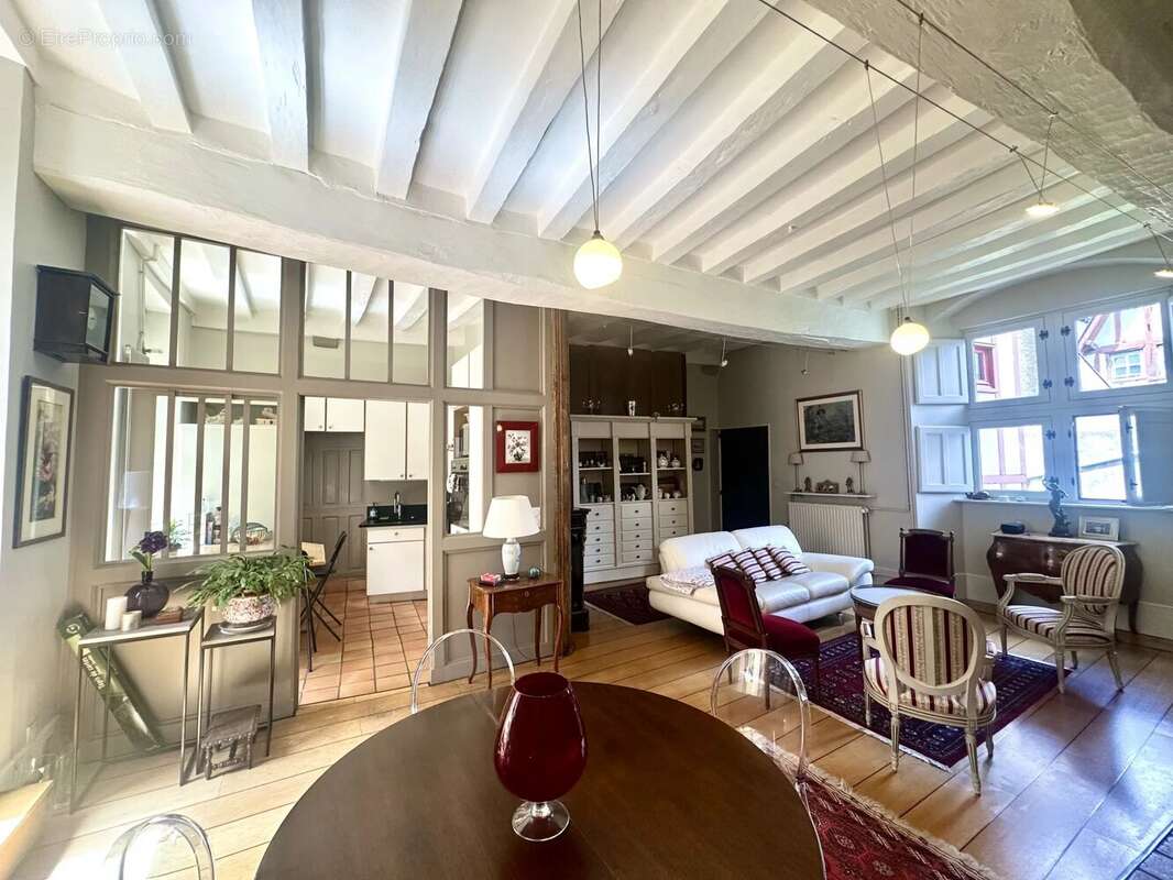 Maison de caractère - Vieux Laval - photo 3