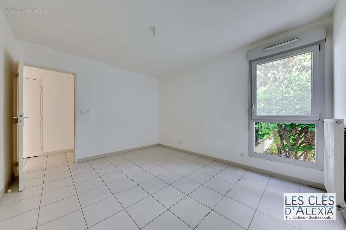 Appartement à DECINES-CHARPIEU