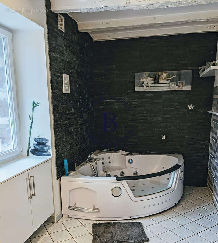 Maison à SAINTE-FEREOLE