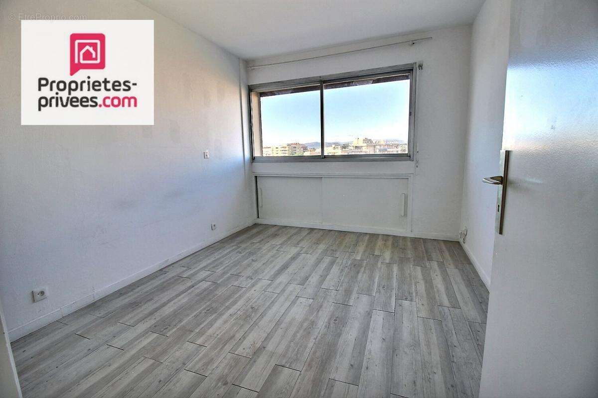 Appartement à FREJUS