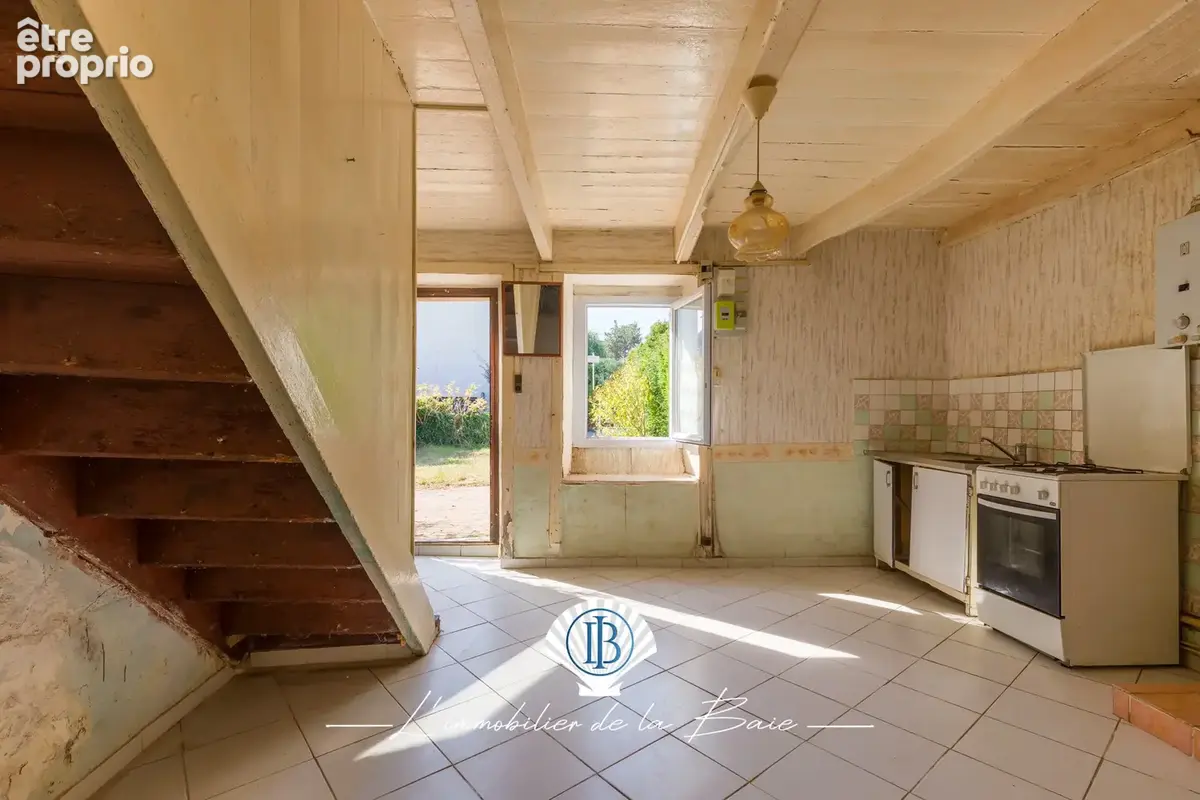 Maison en pierre à rénover avec terrain clos, à 1,8 km de Sables-d'Or-les-Pins - photo 6