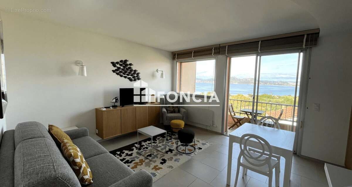 Appartement à HYERES