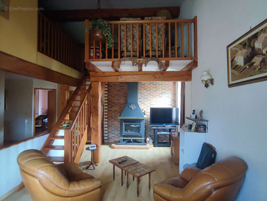 Maison à PEYRIAC-MINERVOIS