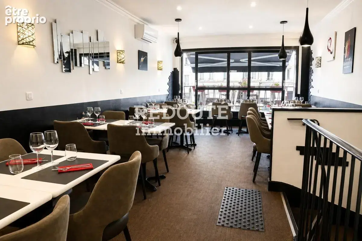 Restaurant de renom – Emplacement premium - centre-ville - photo 2