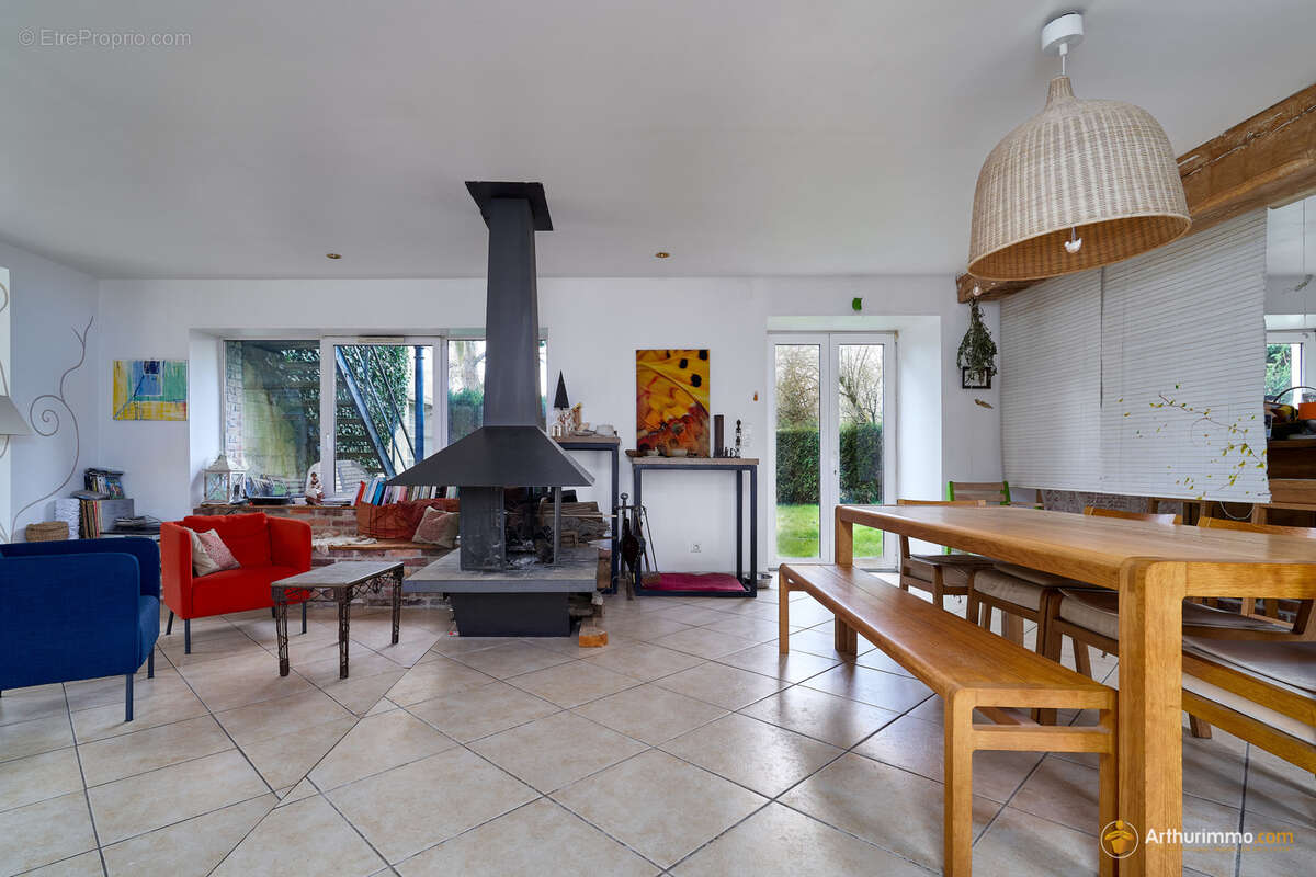 Maison à VILLERS-COTTERETS