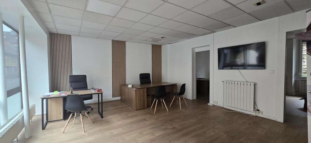 Locaux/Biens immobiliers - photo 2