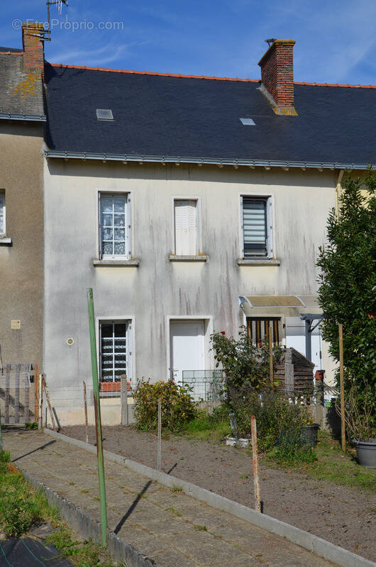 Maison à ANGRIE