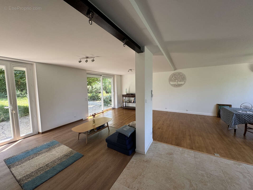 Maison à AIGUEFONDE