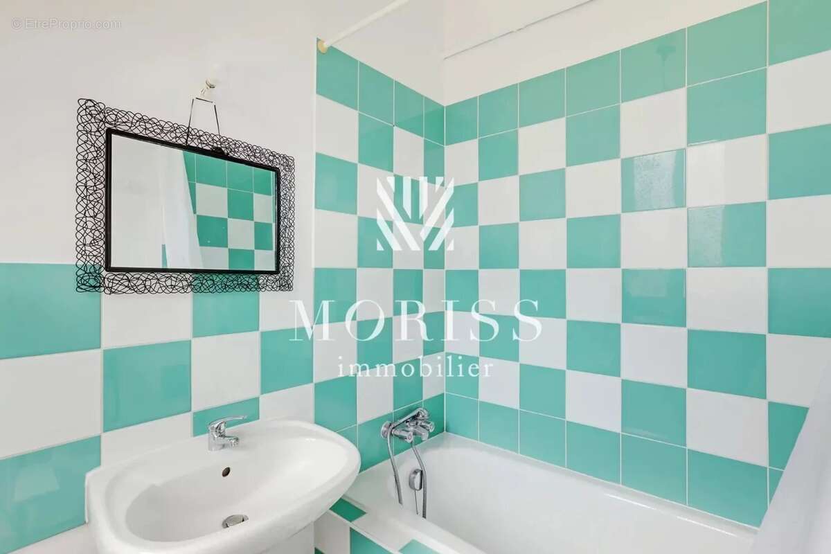 Appartement à PARIS-19E