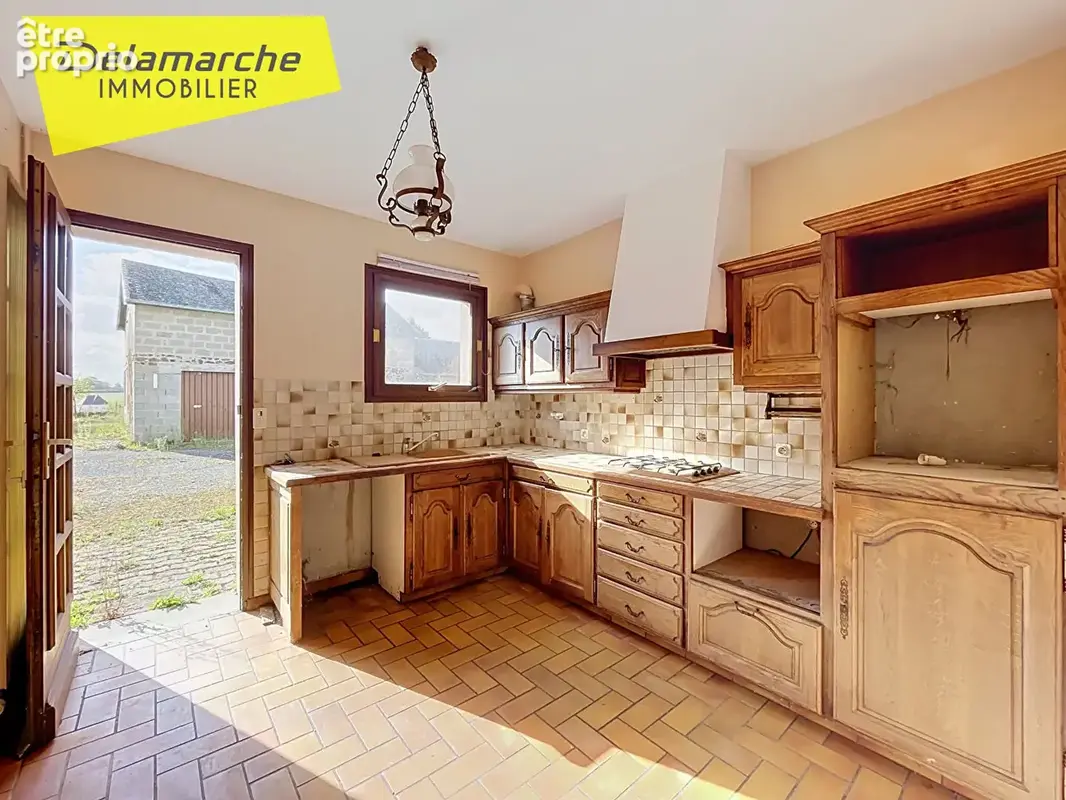 A Vendre maison avec deux logements, terrain de 1 460 m² et beau potentiel à Cérences - photo 5