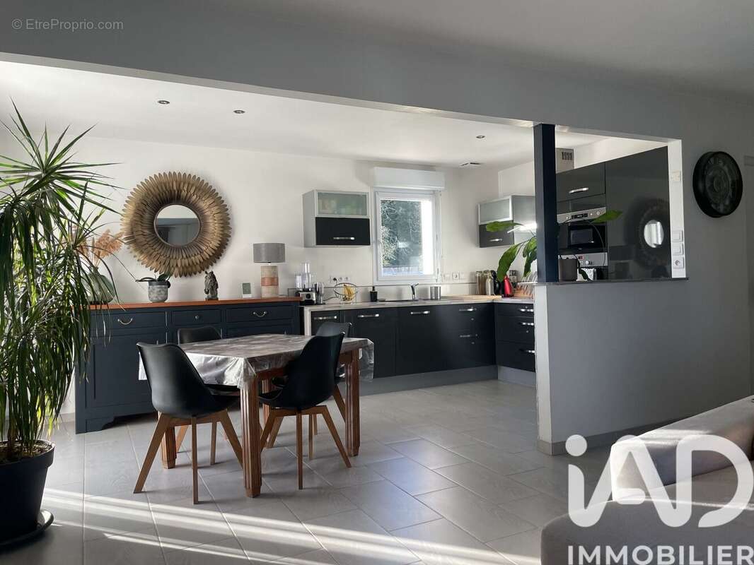 Photo 3 - Maison à CAMORS