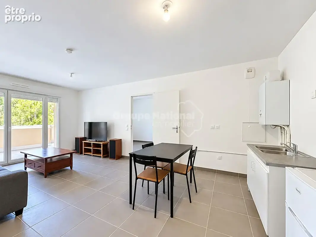 Appartement Orange 2 pièce(s) 42 m2 ,1 chambre, ascenseur, balcon, garage et place de parking - photo 9