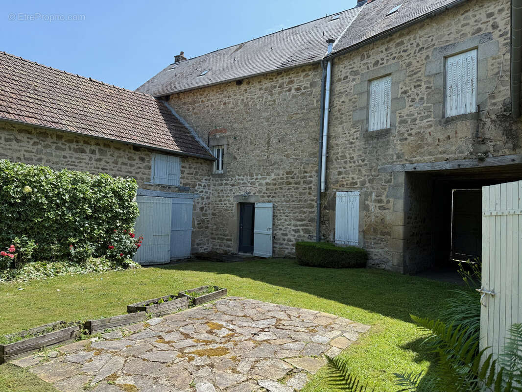 Maison à PIONSAT
