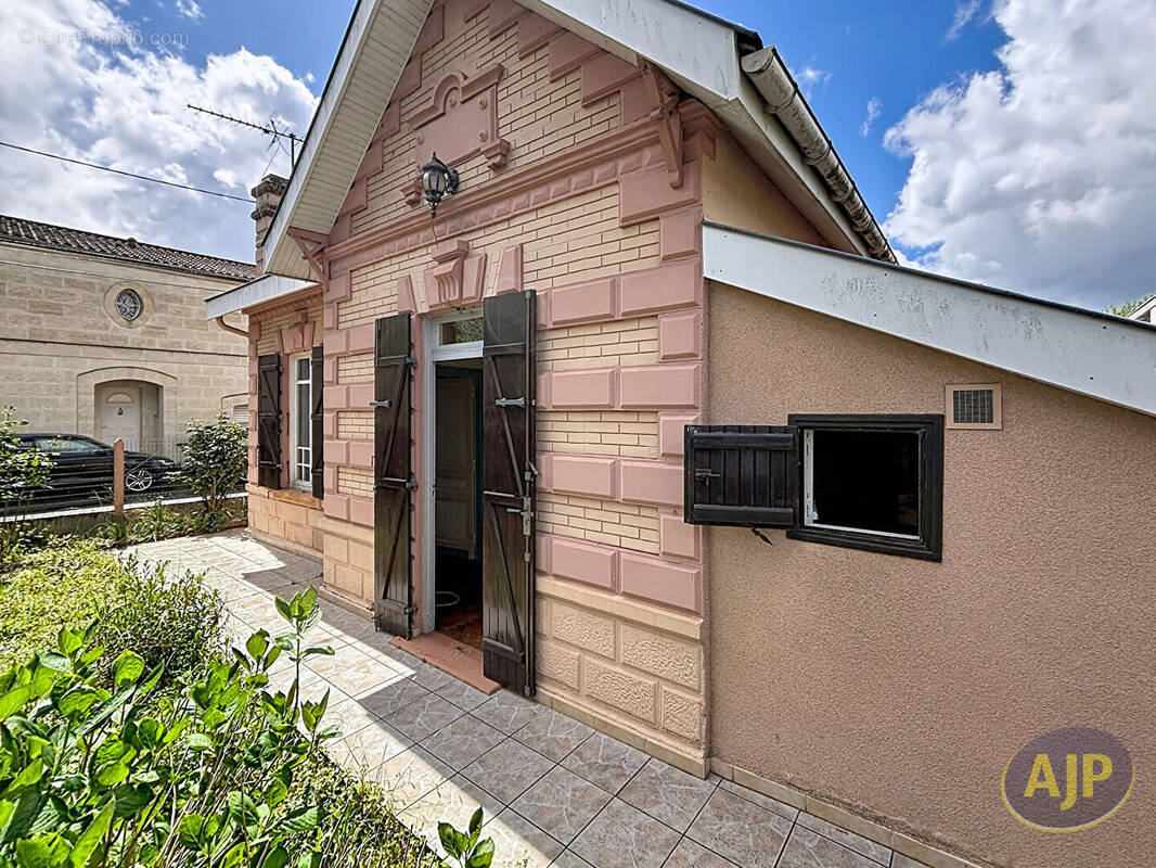 Maison à MERIGNAC