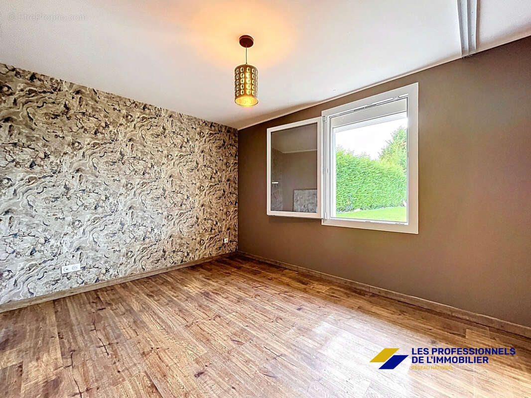 Maison à CHARMOIS-DEVANT-BRUYERES