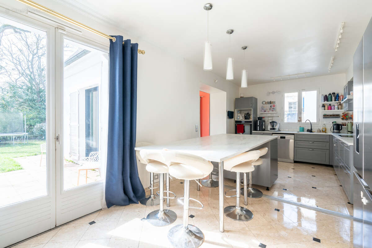 Maison à LE VESINET