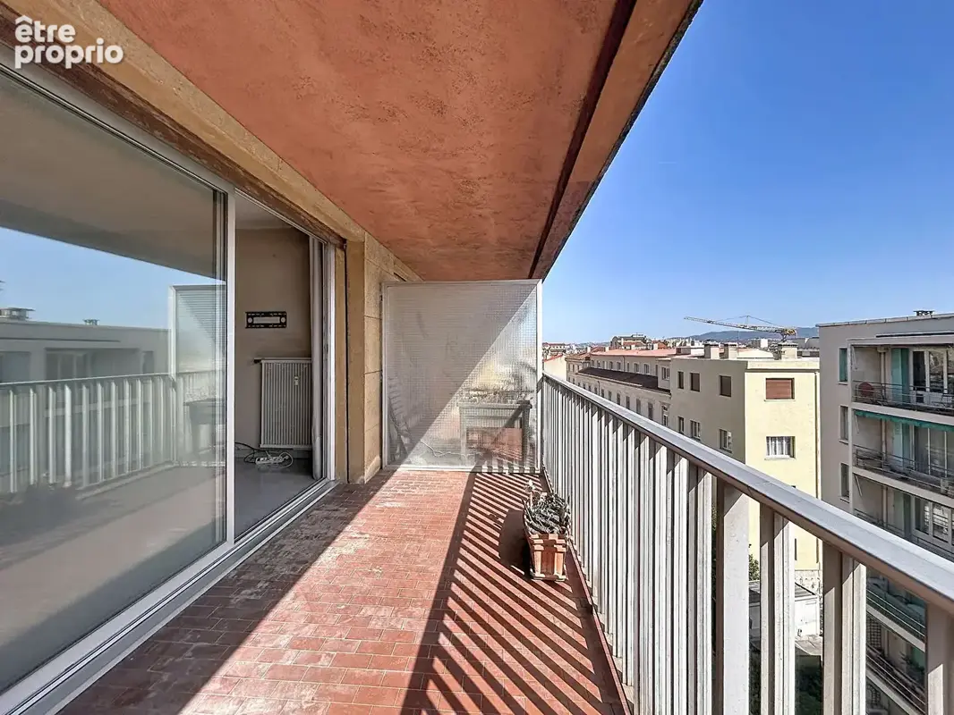 Vends appartement 4 pièces avec terrasses, traversant secteur Perrier/ Rostand - photo 3