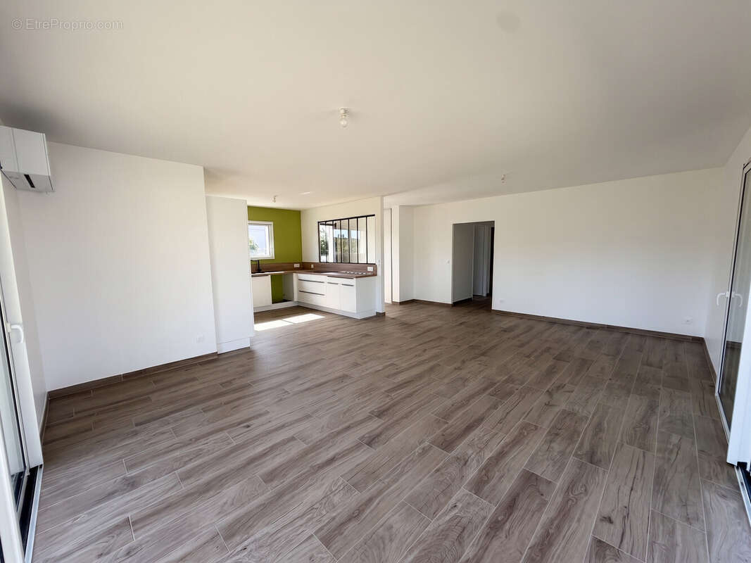 Centre ville/Maison plain pied jamais habitée - photo 4
