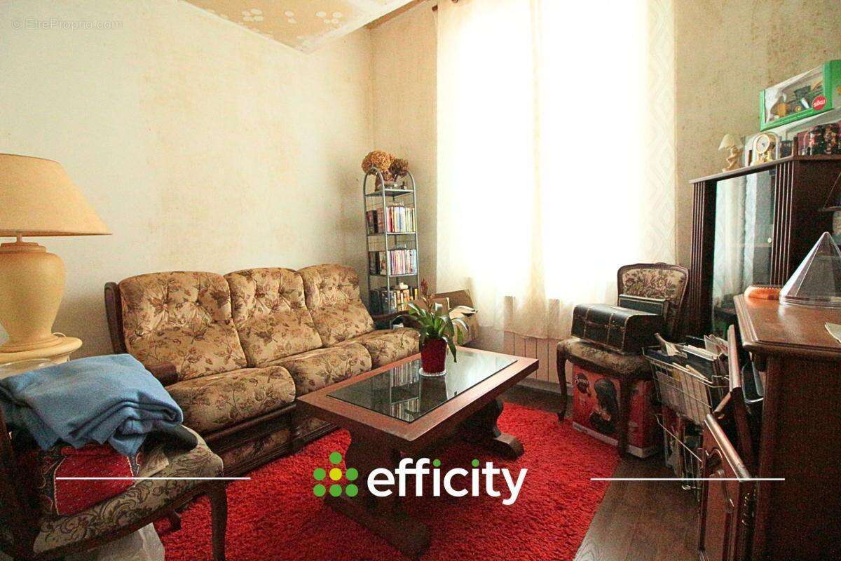 Appartement à LINGEVRES