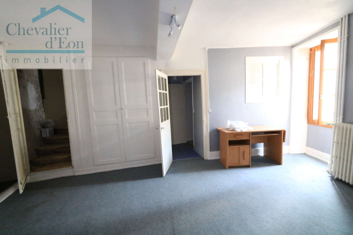 Maison à ANCY-LE-FRANC