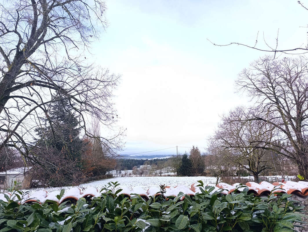 Autre à SAINT-PIERRE-DU-CHAMP