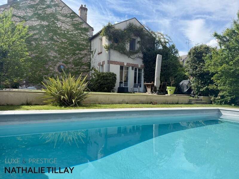 Orléans Dunois, Maison à vendre  avec jardin, piscine et stationnements - photo 4
