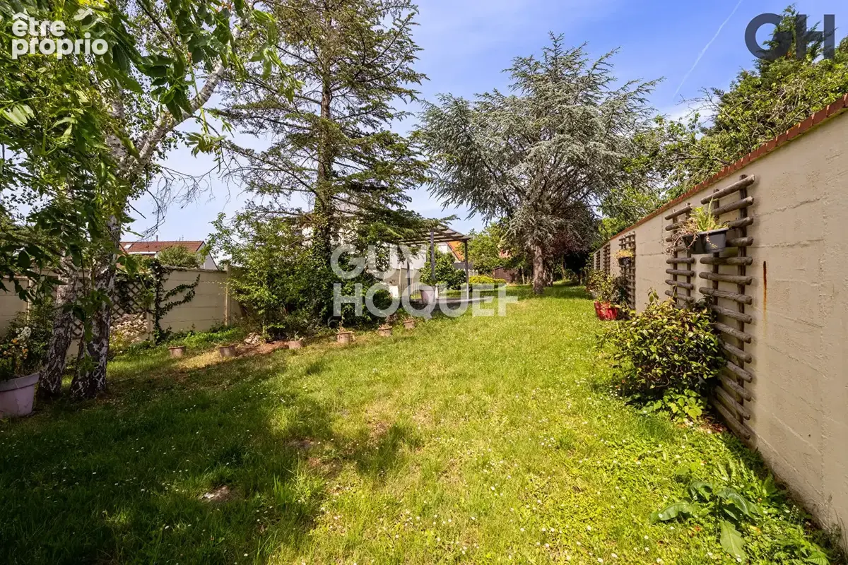 Maison familiale avec sous-sol de 6 pieces ( environ 196 m²) à saintry-sur-seine - photo 2