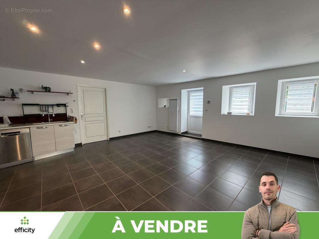 Maison 267 m² à Chaunay  - photo 5