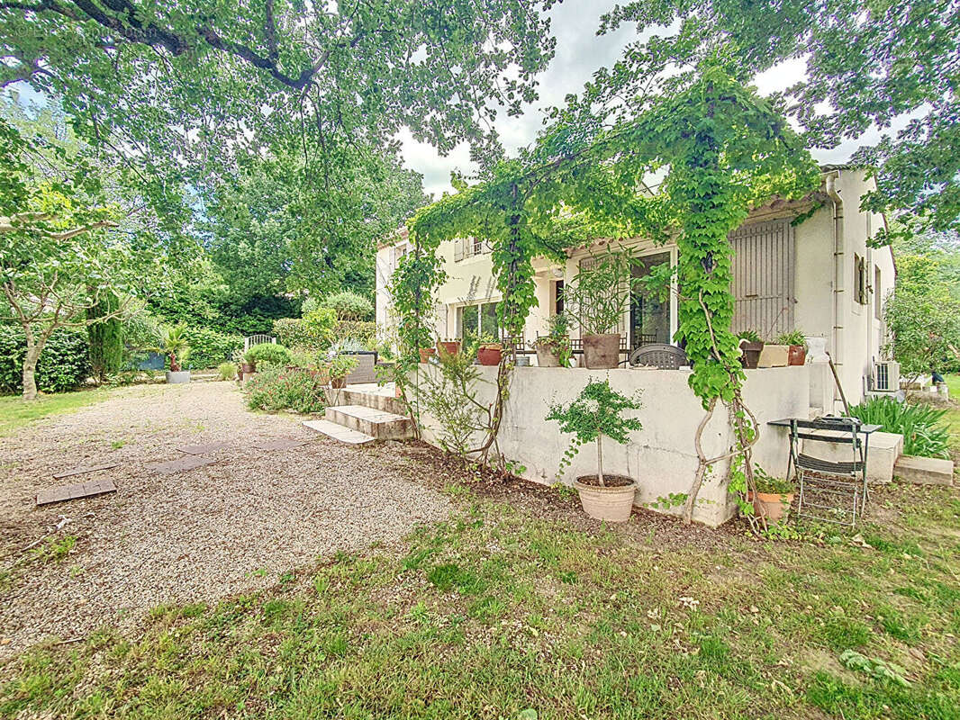 Maison à ROCHEFORT-DU-GARD