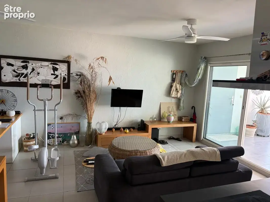 Appartement F3 avec magnifique vue sur la mer dans résidence calme. - photo 4