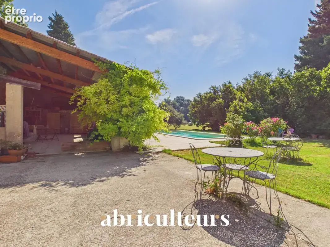 Mas provençal de 310 m² avec piscine et parc arboré de 7 880 m² — PNR des Alpilles - photo 16