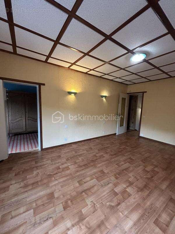 Maison à RENWEZ