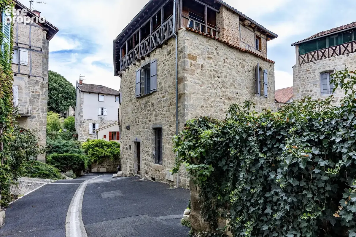Magnifique propriété rénovée de 3 chambres au cœur de la ville médiévale de Figeac ! - photo 20
