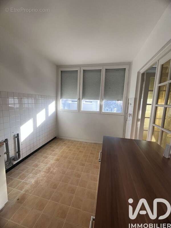 Appartement 60 m² à Orly  - photo 2