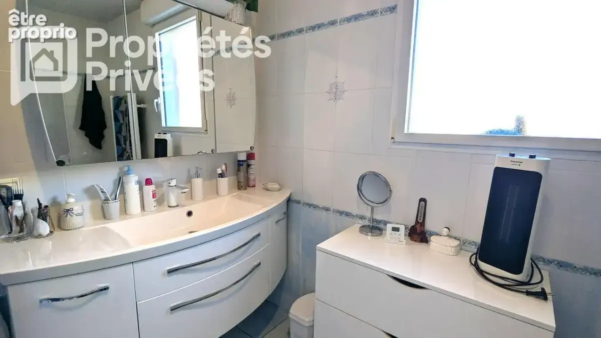 A vendre :Exclusivité  CHALLANS Appartement  4 pièces 98M2 - photo 6