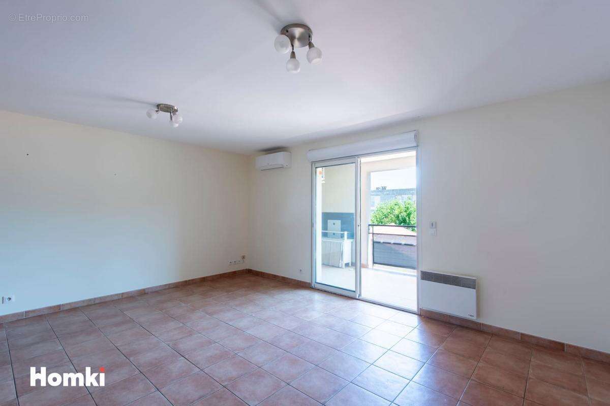Appartement à SAINT-CHAMAS